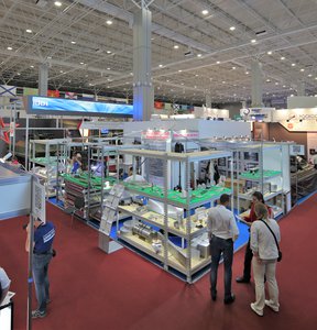 Так выглядел стенд уже утром, 06/09/2016г. (5466 просмотров) <a class='original' href='./download/file.php?id=90145&mode=view' target=_blank>Загрузить оригинал (2.08 МБ)</a>