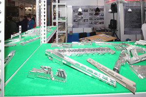 На переднем плане лежат детали от ложа Т5000. (5455 просмотров) <a class='original' href='./download/file.php?id=90174&mode=view' target=_blank>Загрузить оригинал (11.21 МБ)</a>