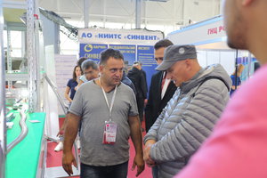 В первые три дня, как правило интересовались металлом и его обработкой. Дети пошли в пятницу и позже, всем было интересно и необычно осмотреть наш стенд (5453 просмотра) <a class='original' href='./download/file.php?id=90193&mode=view' target=_blank>Загрузить оригинал (7.81 МБ)</a>