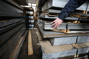 Тоже характерные кромки на алюминиевых плитах (5577 просмотров) <a class='original' href='./download/file.php?id=92120&mode=view' target=_blank>Загрузить оригинал (8.13 МБ)</a>