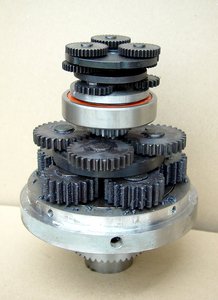 многоступенчатый планетарный редуктор (5605 просмотров) <a class='original' href='./download/file.php?id=9298&mode=view' target=_blank>Загрузить оригинал (558.29 КБ)</a>