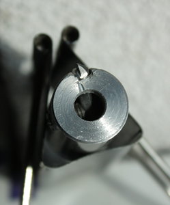 винт зажимающий вставку (3258 просмотров) <a class='original' href='./download/file.php?id=93804&mode=view' target=_blank>Загрузить оригинал (489.13 КБ)</a>