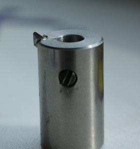 обломок вставлен под углом, прижат винтом, заточен. (3258 просмотров) <a class='original' href='./download/file.php?id=93805&mode=view' target=_blank>Загрузить оригинал (358.97 КБ)</a>