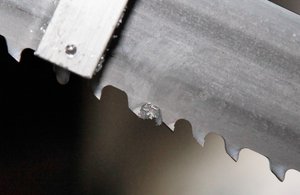 Стружка забивается через каждые 5-25см. Приходится поработать кусачками. (5641 просмотр) <a class='original' href='./download/file.php?id=96741&mode=view' target=_blank>Загрузить оригинал (310.93 КБ)</a>