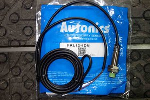 Индуктивный датчик (концевик) три провода коричневый, голубой, черный. (3177 просмотров) <a class='original' href='./download/file.php?id=96794&mode=view' target=_blank>Загрузить оригинал (75.4 КБ)</a>