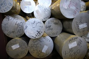 алюминиевый прутковый прокат Ø300мм-Ø480мм   Ø260мм и более с закалкой (Д16Т, В95Т1) большая редкость. Но у нас есть всегда. (5338 просмотров) <a class='original' href='./download/file.php?id=98877&mode=view' target=_blank>Загрузить оригинал (2.59 МБ)</a>