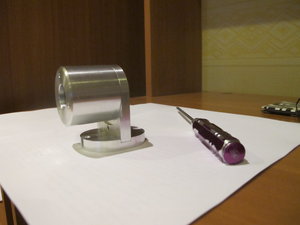 в таком виде будет крепиться на стол (3366 просмотров) <a class='original' href='./download/file.php?id=9967&mode=view' target=_blank>Загрузить оригинал (1.71 МБ)</a>