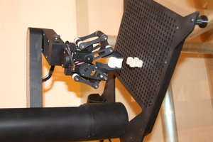 Механических захват (9445 просмотров) <a class='original' href='./download/file.php?id=99813&mode=view' target=_blank>Загрузить оригинал (1.55 МБ)</a>